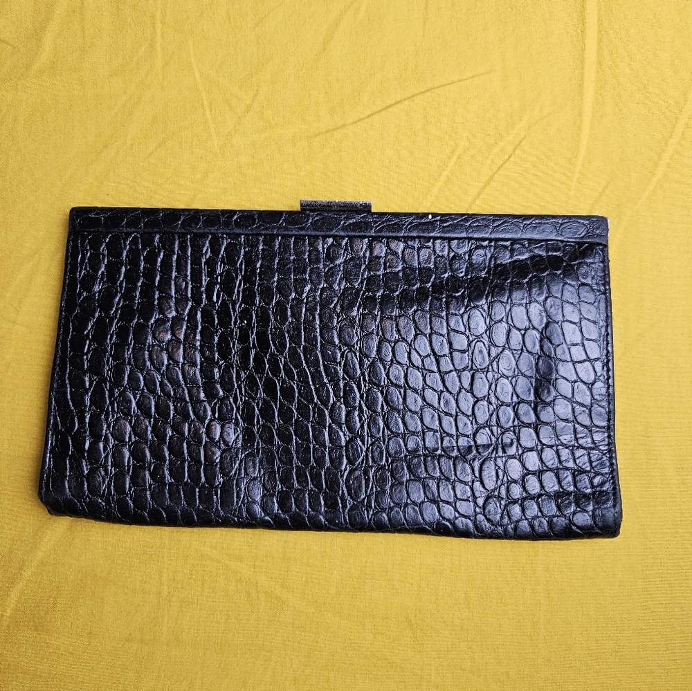 BANANA‎ REPUBLIC 100% Cow Leather Clutch Wallet Brown Metal Closure